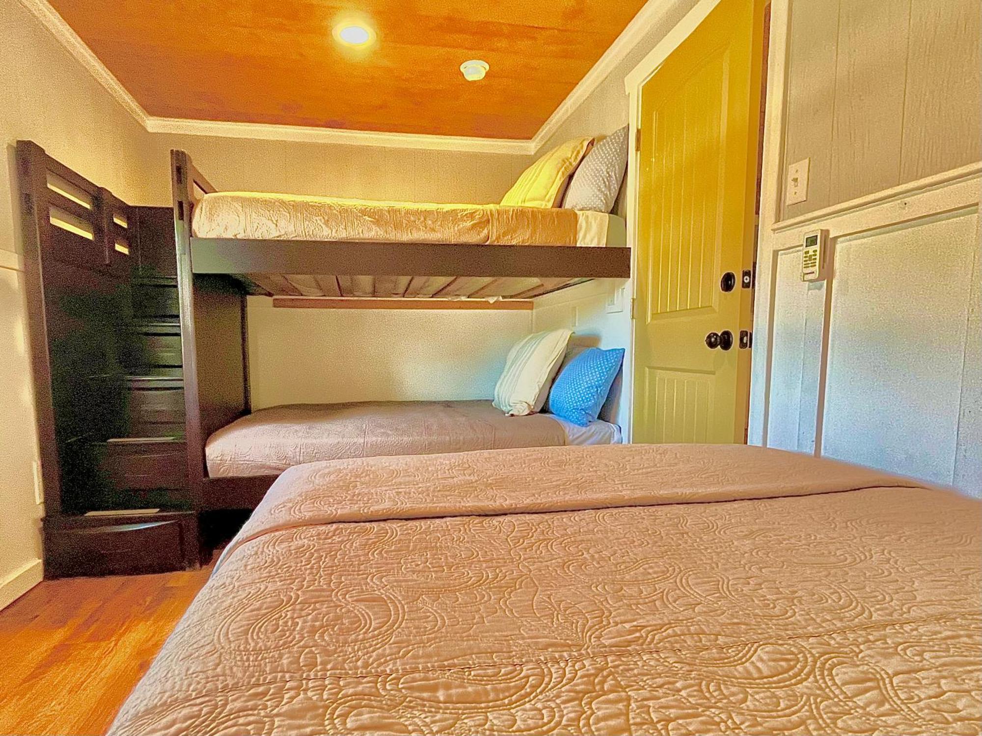 Hotel The Alexander At Creek Road Dripping Springs Habitación foto