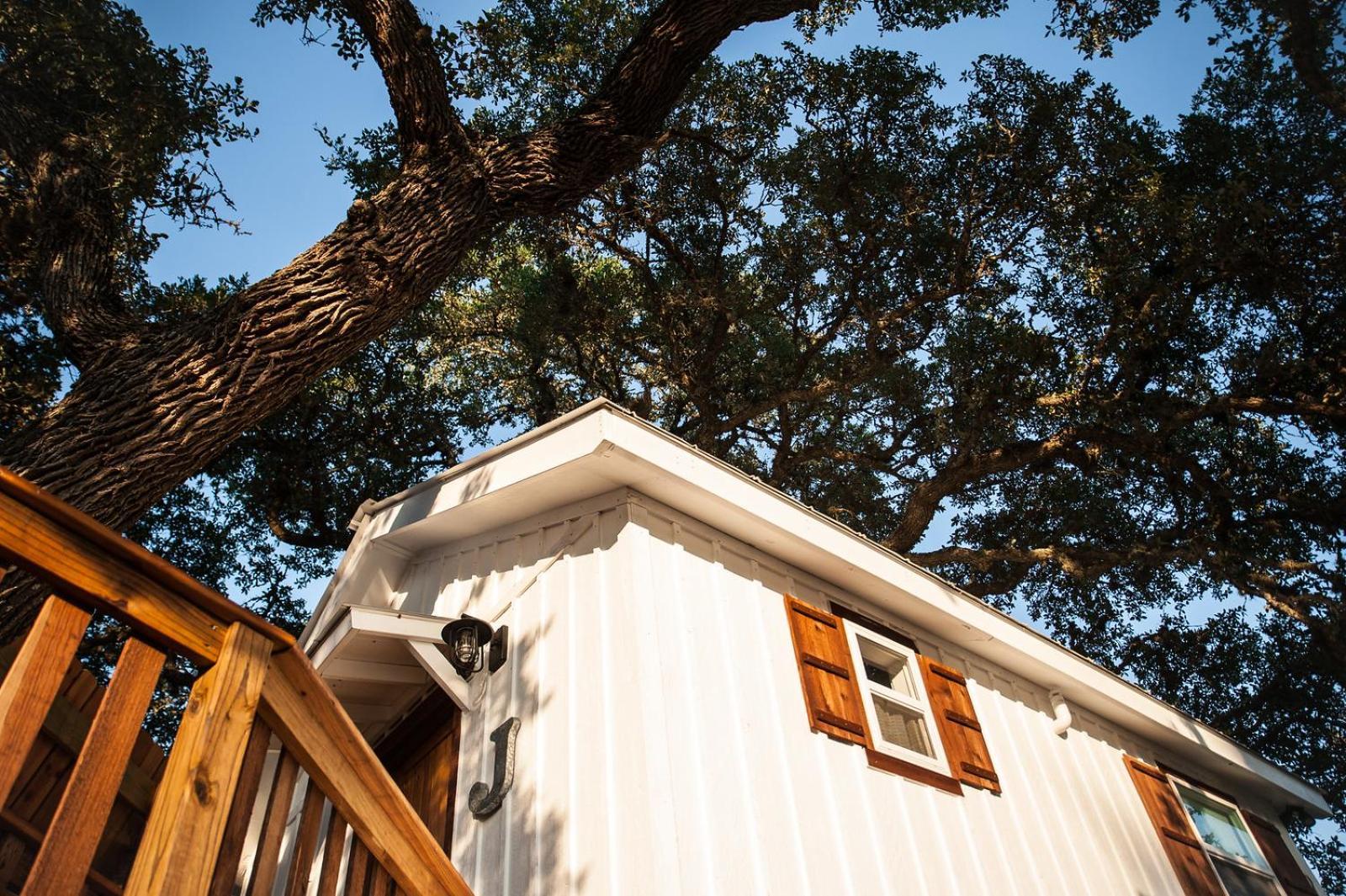 Hotel The Alexander At Creek Road Dripping Springs Exterior foto